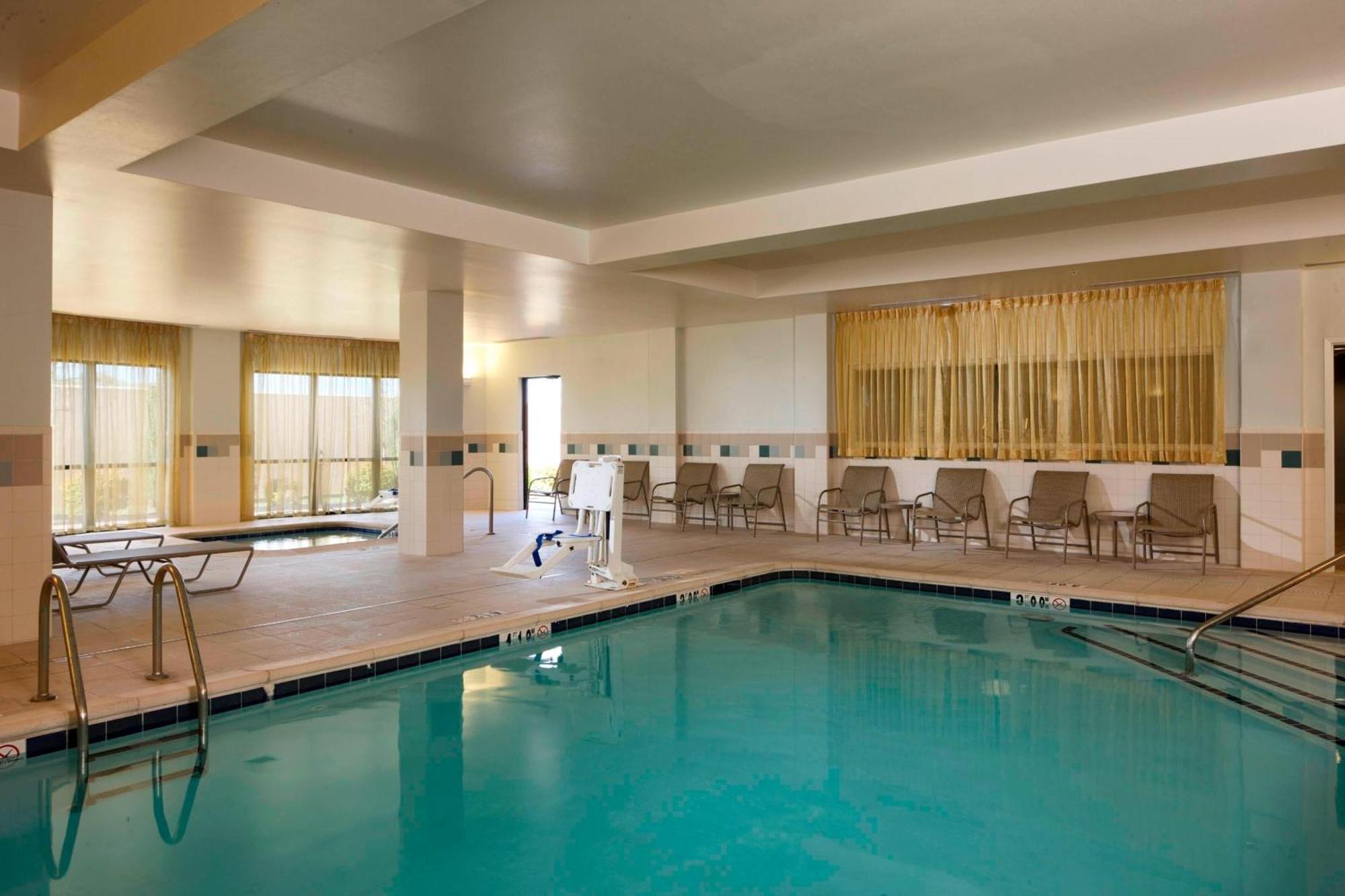 Courtyard By Marriott Jackson Hotell Exteriör bild