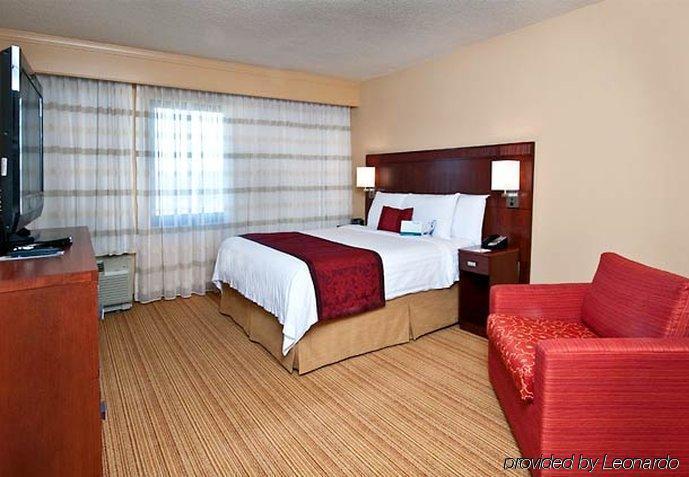 Courtyard By Marriott Jackson Hotell Exteriör bild